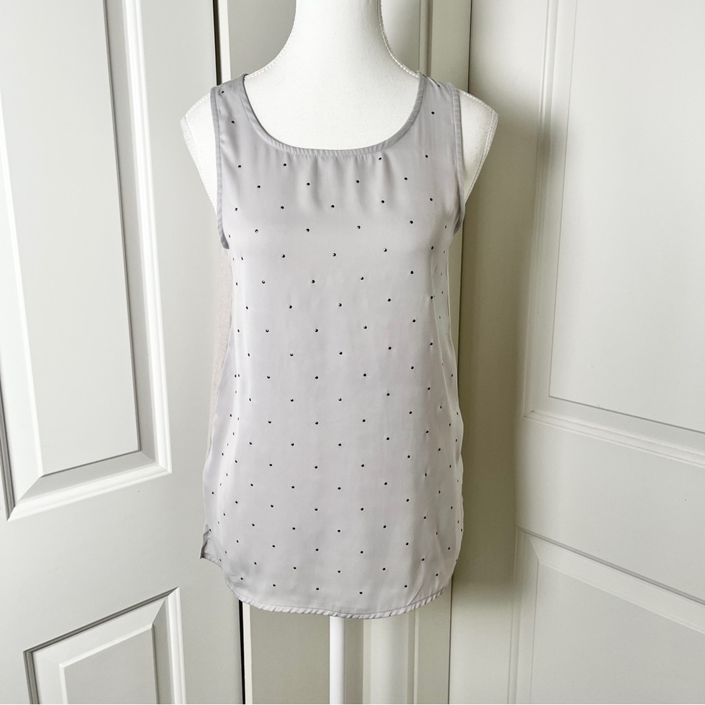 The Gap Sleeveless Light Gray Blouse – Metallic Embellished Chic, XS